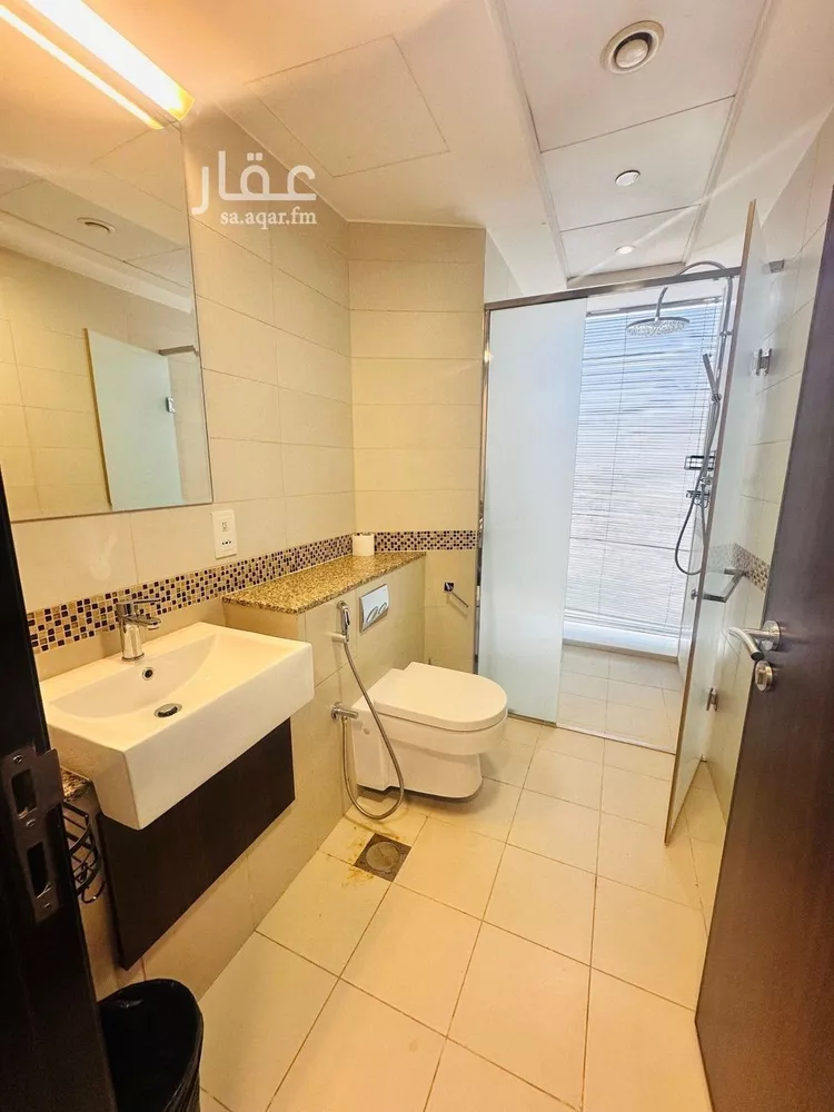 شقة للإيجار في شارع طريق الملك فهد الفرعي, حي الصحافة, مدينة الرياض, منطقة الرياض صورة 5