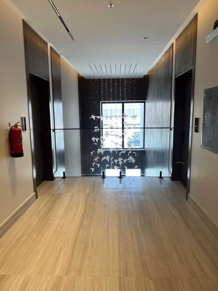 شقة للإيجار في شارع الشيخ عبدالله بن جبرين, حي القيروان, مدينة الرياض, منطقة الرياض صورة 2