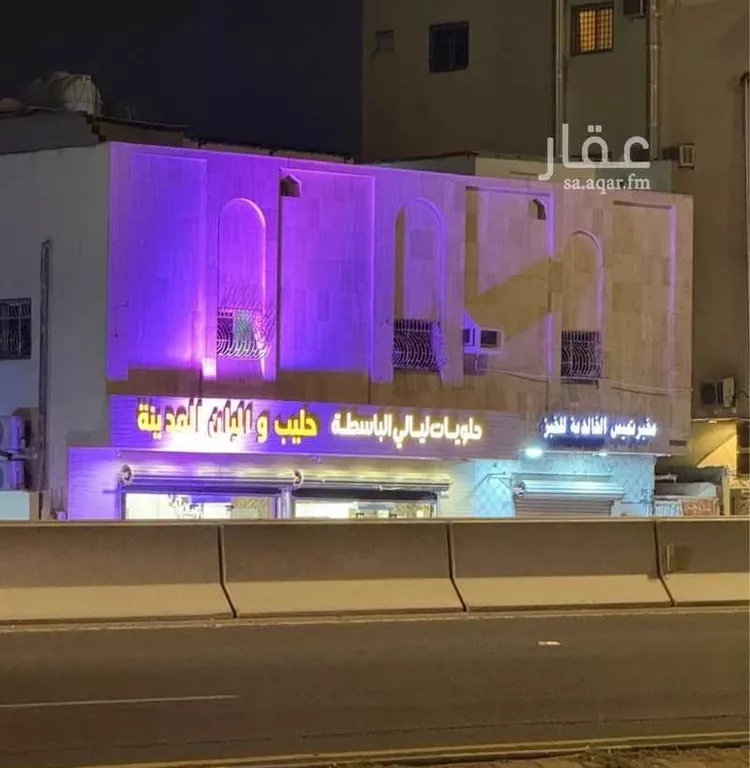 عمارة للإيجار في شارع طريق الهجره, حي الخالدية, مدينة المدينة المنورة, منطقة المدينة المنورة