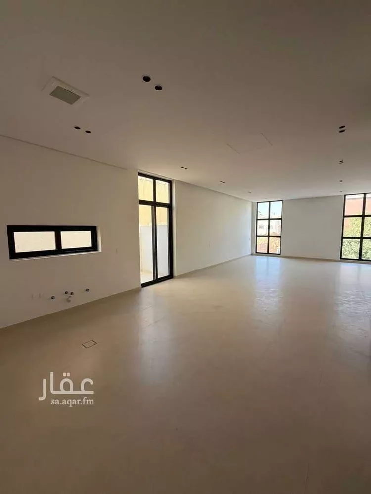 دور للبيع في شارع نجران, حي الوادي, مدينة الرياض, منطقة الرياض صورة 5