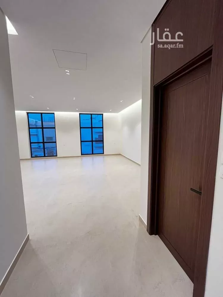 دور للبيع في شارع نبرة, حي الوادي, مدينة الرياض, منطقة الرياض 11