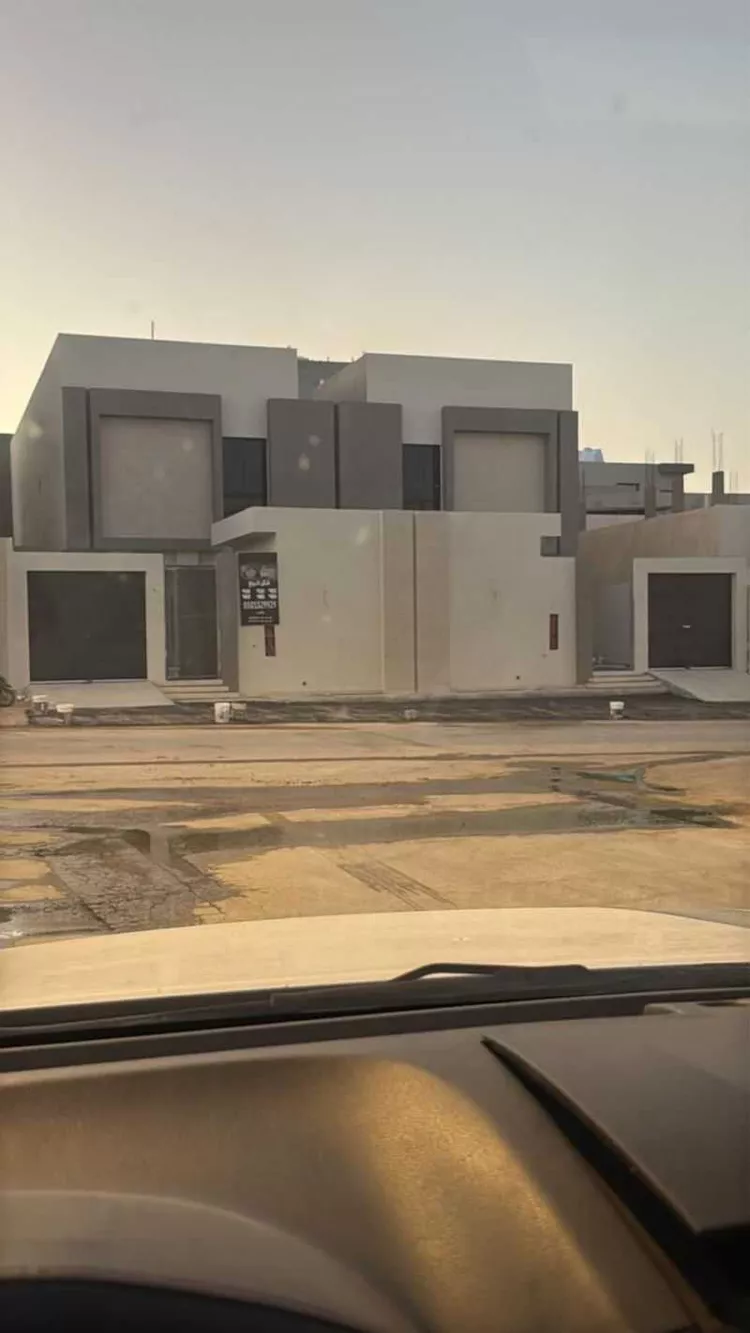 Villa for Sale in Unayzah King Fahd