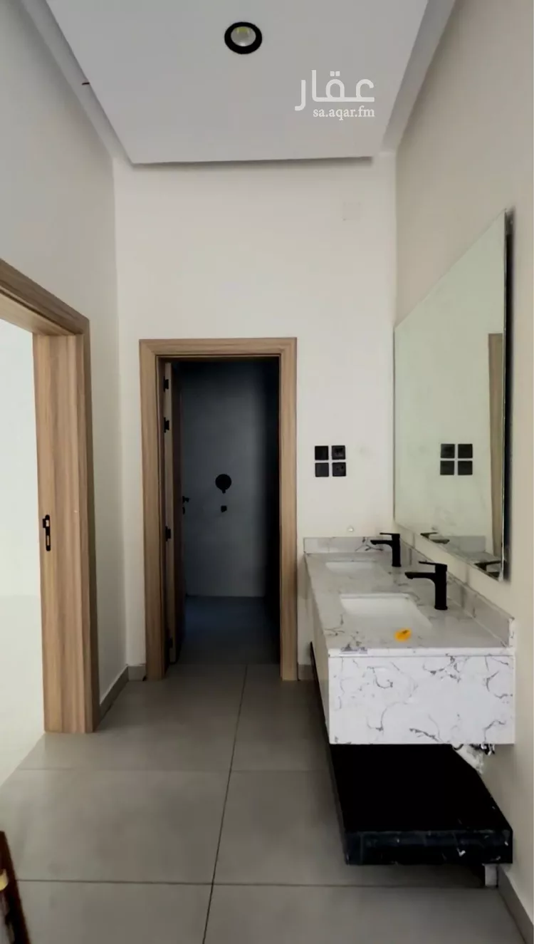 فيلا للبيع في شارع عتيق ابن محمد, حي الوادي, مدينة حائل, منطقة حائل صورة 3