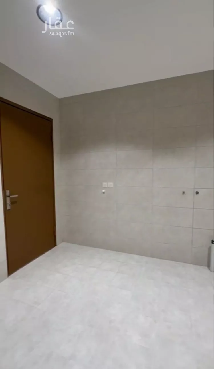 فيلا للبيع في شارع الحسن التغلبي, حي الفاخرية, مدينة عنيزة, منطقة القصيم صورة 2