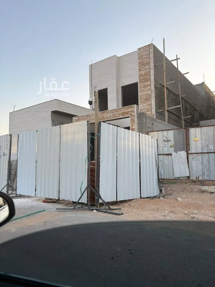 فيلا للبيع في شارع رباح بن الربيع, حي الملك فهد, مدينة عنيزه, منطقة القصيم