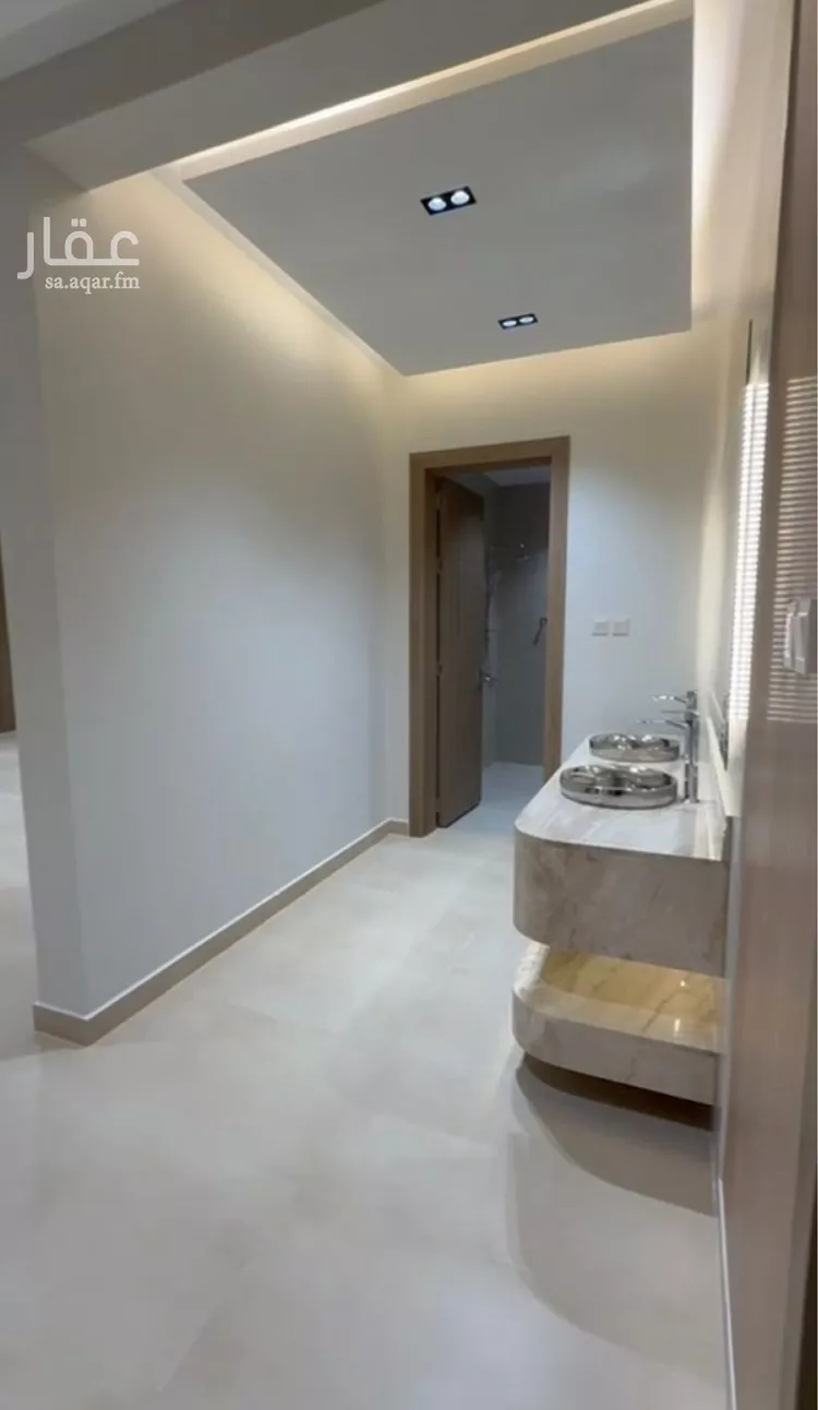 فيلا للبيع في شارع الحسن التغلبي, حي الفاخرية, مدينة عنيزة, منطقة القصيم