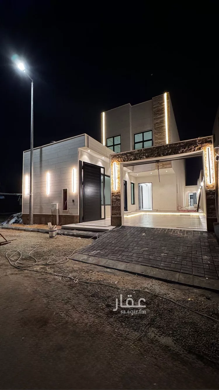 فيلا للبيع في شارع رباح بن الربيع, حي الملك فهد, مدينة عنيزة, منطقة القصيم