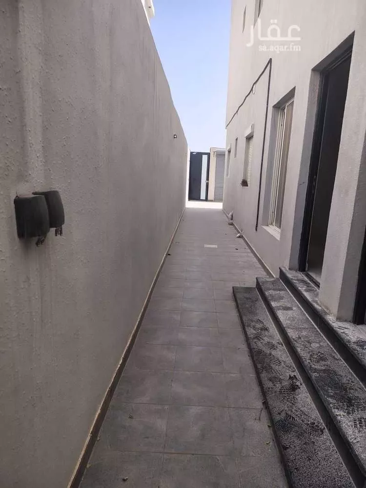 فيلا للإيجار في شارع شارع عيسى الهاشمي, حي الراكة الشمالية, مدينة الدمام, المنطقة الشرقية صورة 2