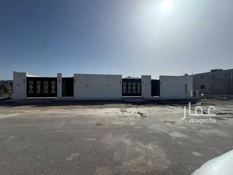 Rest House for Sale in Medina Khakh