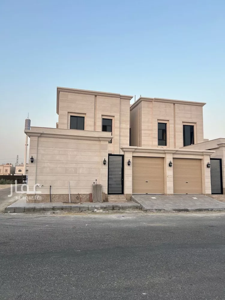فيلا للبيع في شارع عبد الله بن عباس, حي الأمانة, مدينة الدمام, المنطقة الشرقية