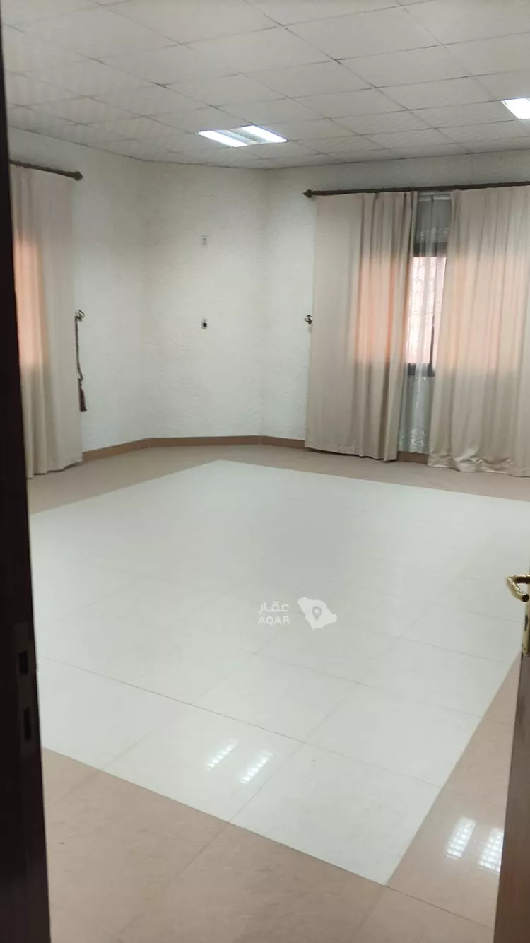 فيلا للإيجار في شارع عثمان بن عفان, حي الجامعيين, مدينة الدمام, المنطقة الشرقية 12