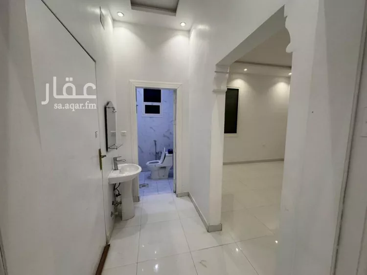 فيلا للإيجار في شارع محمد عقيلة, حي العارض, مدينة الرياض, منطقة الرياض 11