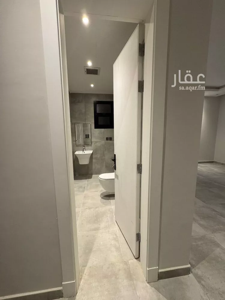 شقة للإيجار في شارع وادي البطحاء, حي الملقا, مدينة الرياض, منطقة الرياض صورة 2