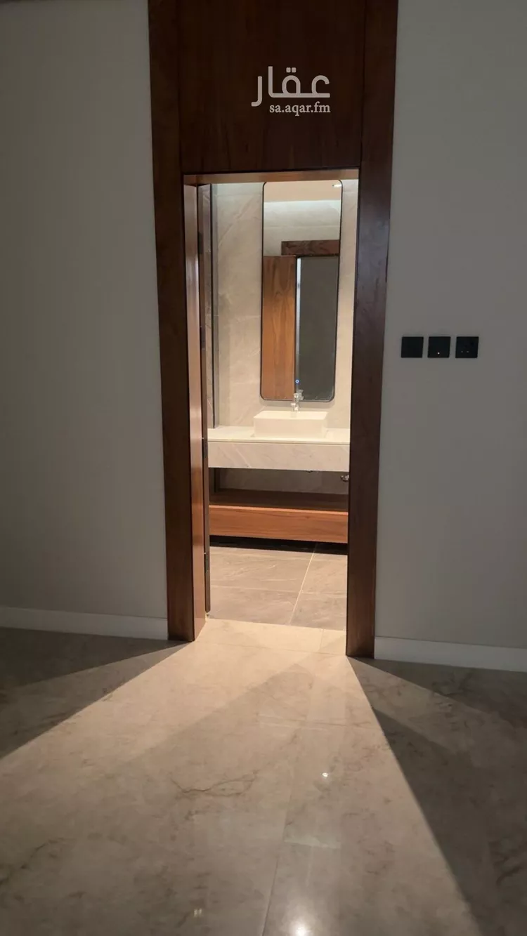 دور للبيع في شارع مصطفى عبدالرزاق, حي العارض, مدينة الرياض, منطقة الرياض صورة 4