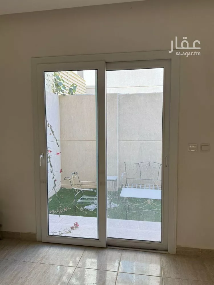 فيلا للإيجار في شارع احمد بن المنادي, حي مطار الملك خالد الدولي, مدينة الرياض, منطقة الرياض صورة 5