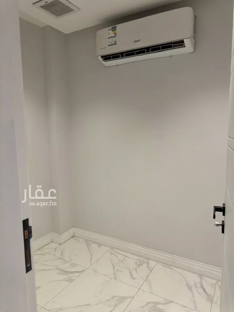 شقة للإيجار في شارع محمد بن عبدالعزيز الدغيثر, حي الملقا, مدينة الرياض, منطقة الرياض 7