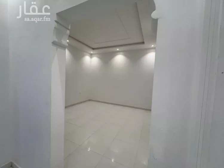 فيلا للإيجار في شارع محمد عقيلة, حي العارض, مدينة الرياض, منطقة الرياض 8