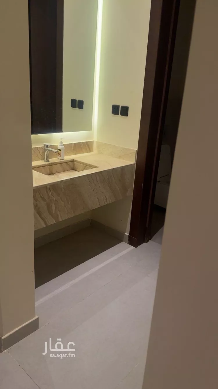 فيلا للبيع في شارع عقرباء 168, حي عقرباء, مدينة امارة منطقة الرياض - الجبيله, منطقة الرياض صورة 5