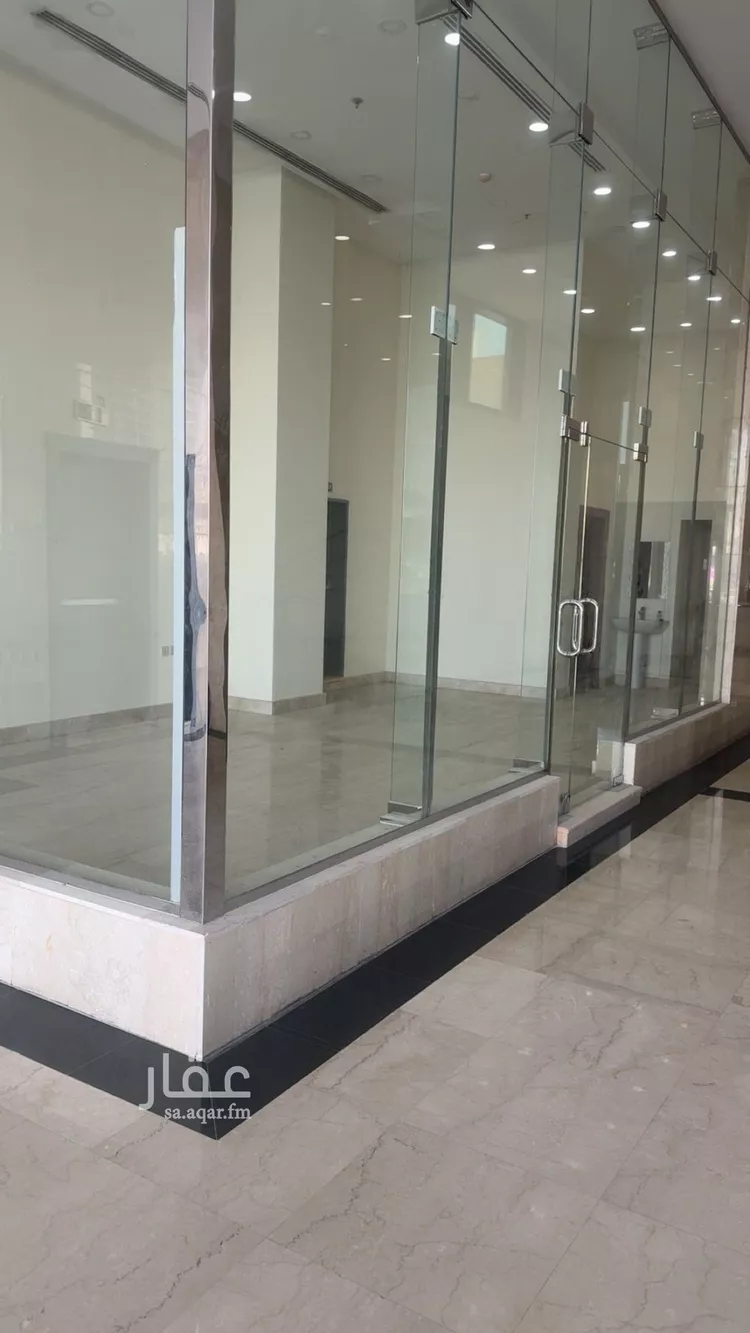 مكتب تجاري للإيجار في شارع طريق الملك فهد الفرعي, حي الملقا, مدينة الرياض, منطقة الرياض صورة 4