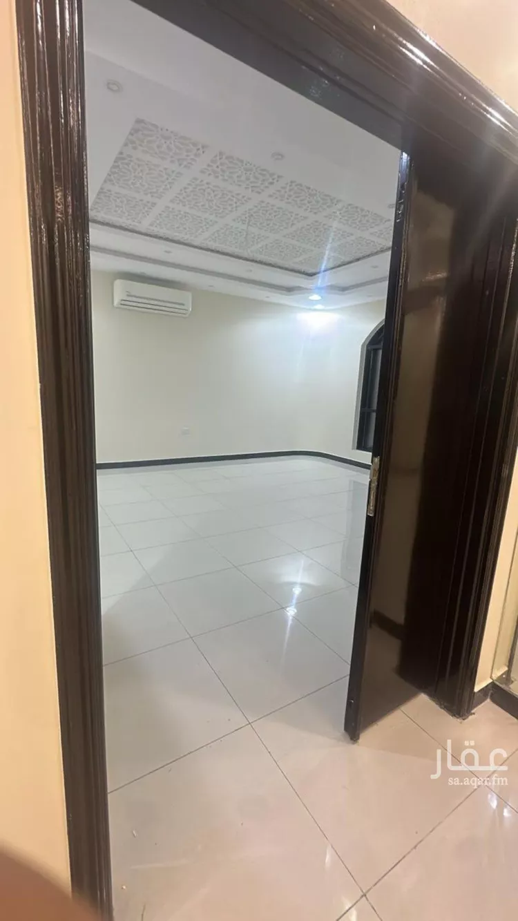 Floor for Rent in Riyadh Al Malqa صورة 3