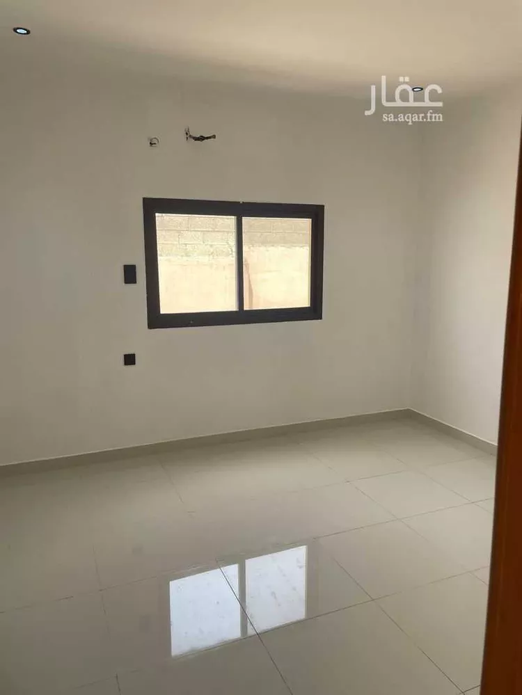 مكتب تجاري للإيجار في شارع التخصصي, حي المعذر الشمالي, مدينة الرياض, منطقة الرياض صورة 3