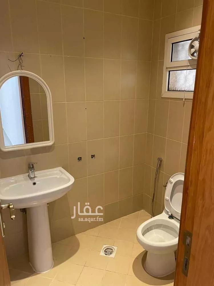 مكتب تجاري للإيجار في شارع التخصصي ، حي المعذر الشمالي ، الرياض ، منطقة الرياض صورة 3