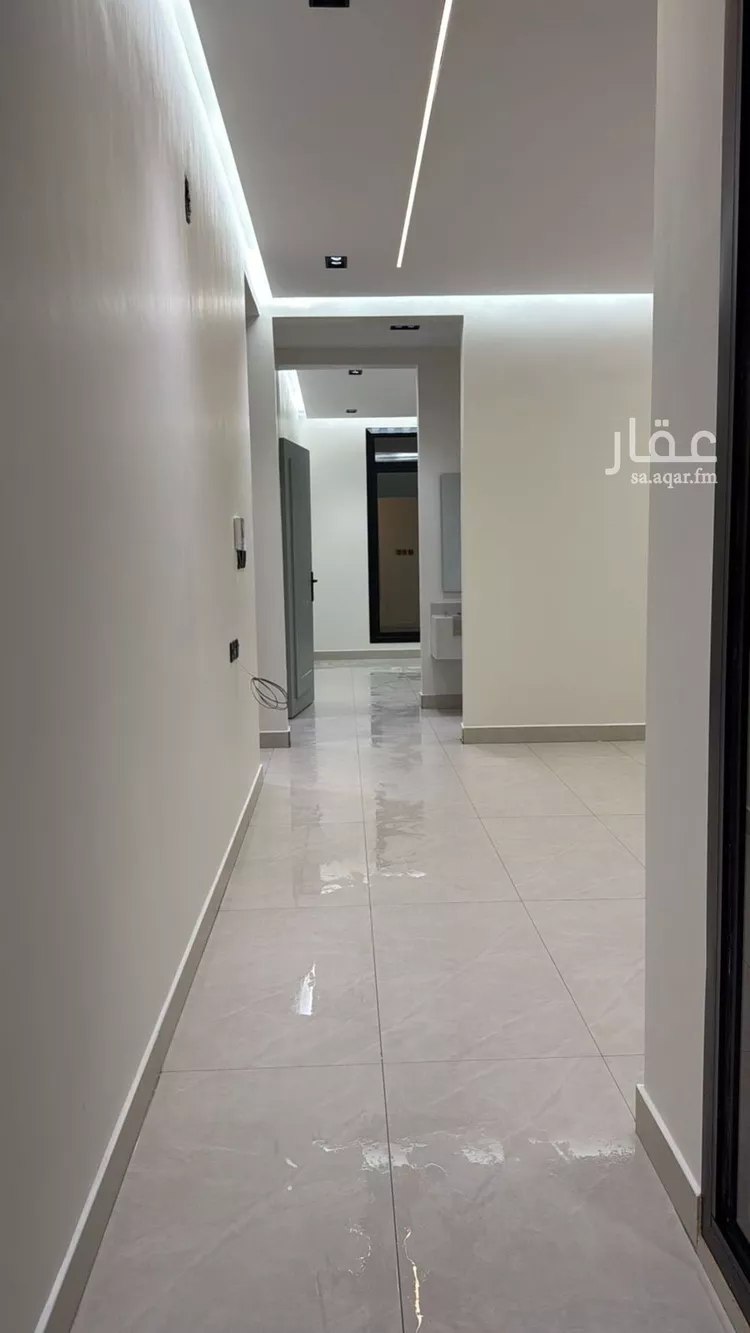 Floor for Sale in Riyadh Al Khaleej
