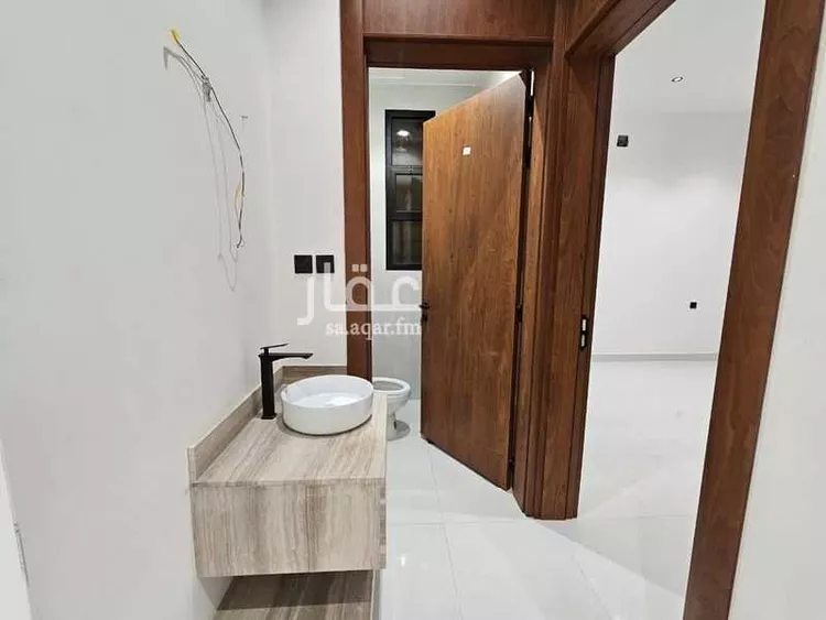 دور للبيع في شارع المعيزيلة, حي المعيزيلة, مدينة الرياض, منطقة الرياض 8
