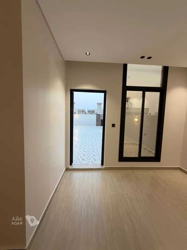 فيلا للبيع في شارع هروب, حي الرياض, مدينة جدة, منطقة مكة المكرمة 2