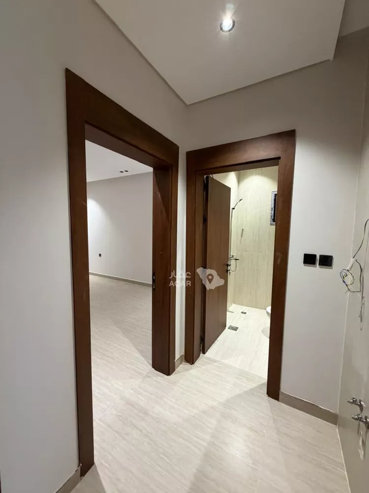 فيلا للبيع في شارع هروب, حي الرياض, مدينة جدة, منطقة مكة المكرمة 3
