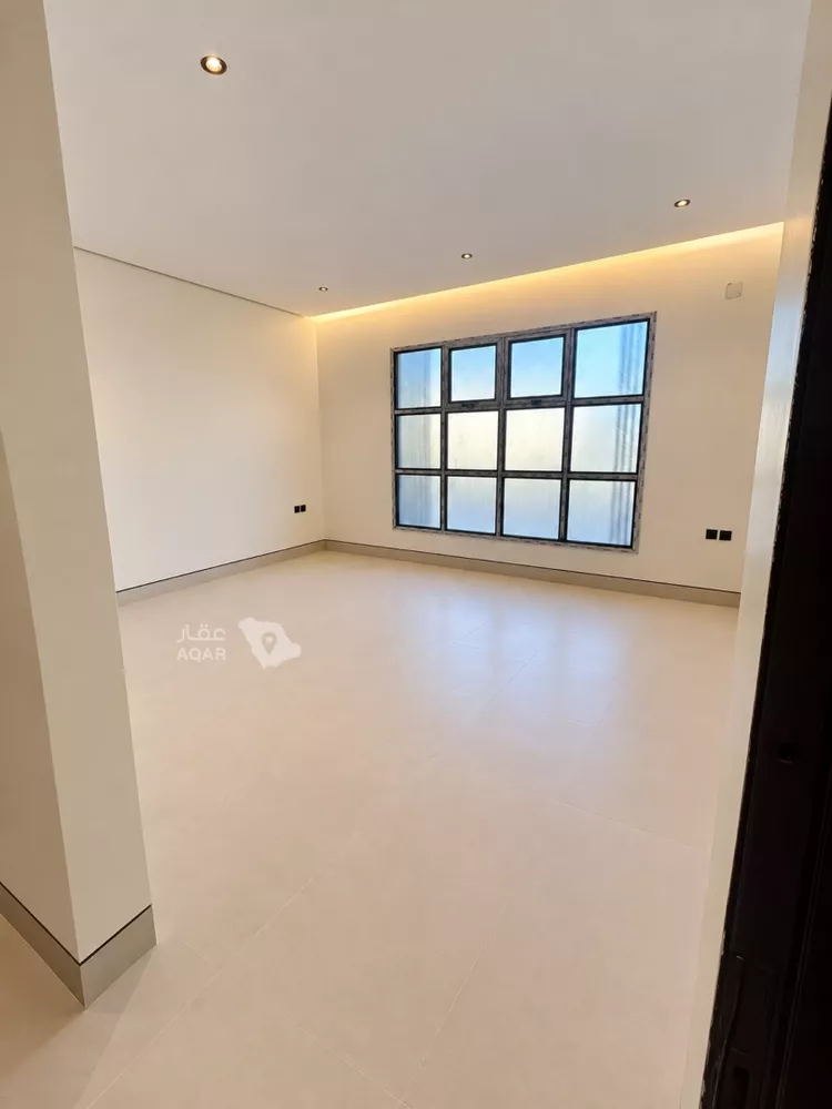 Apartment for Sale in Al Muzahimiyah Tuwaiq 15