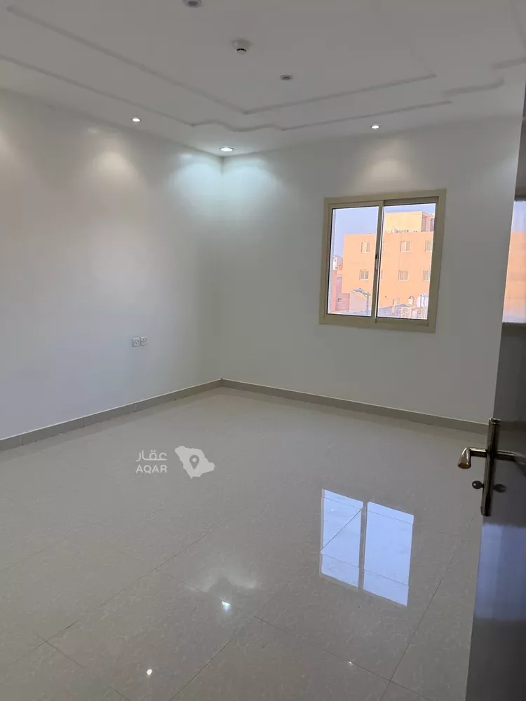 Commercial Office for Rent in Riyadh Dhahrat Laban 5
