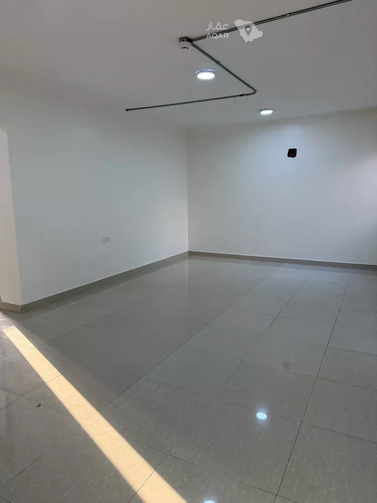 Commercial Office for Rent in Riyadh Dhahrat Laban 3
