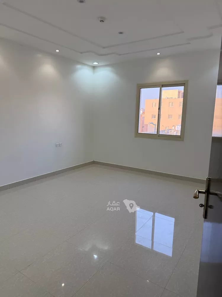 Commercial Office for Rent in Riyadh Dhahrat Laban 4