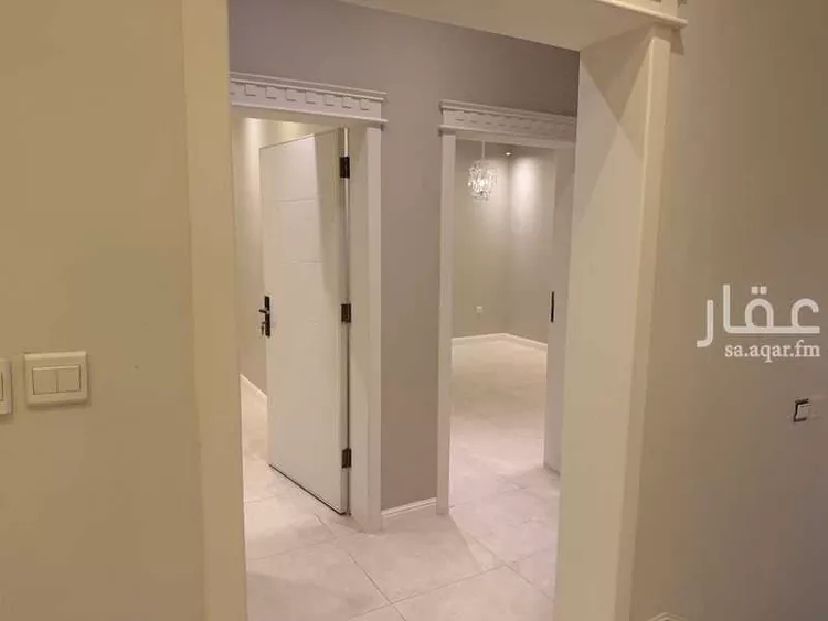 فيلا للبيع في شارع ابي مصعب الزهري, حي الشراع, مدينة جدة, منطقة مكة المكرمة 1 صورة