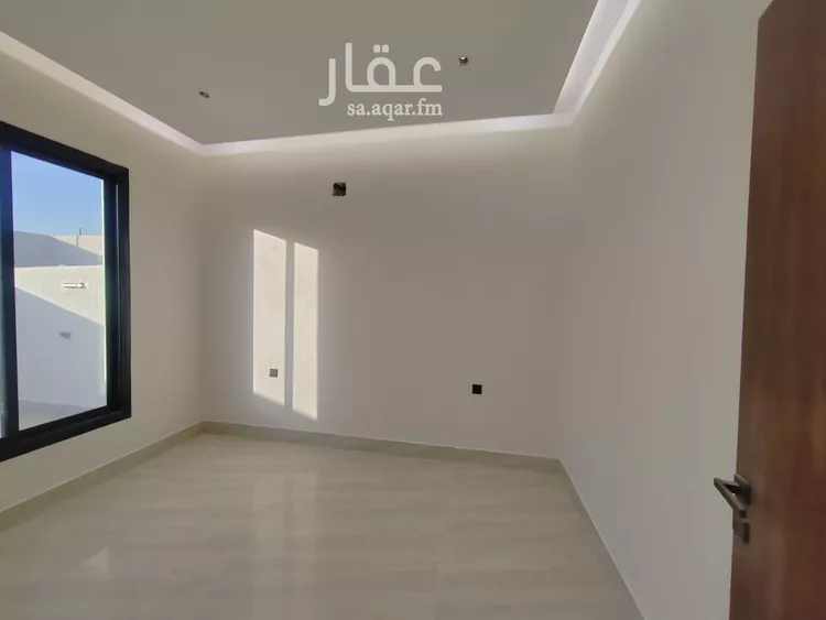 Floor for Sale in Riyadh Dirab 10