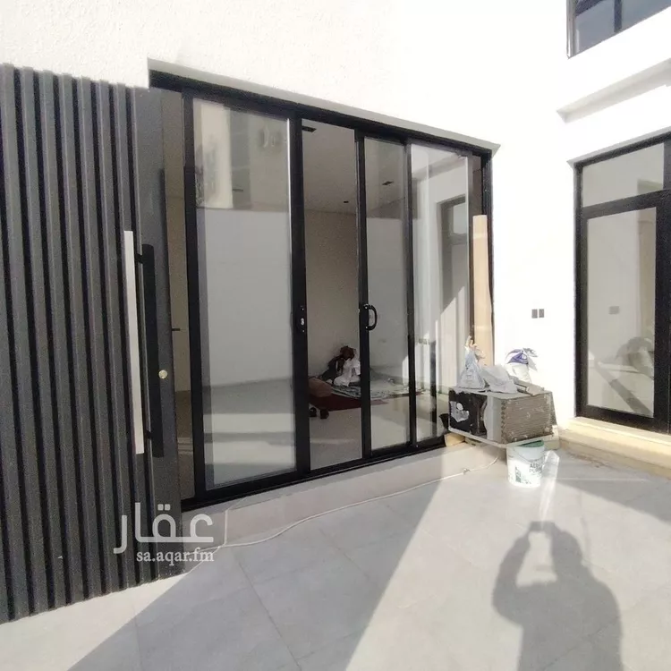 فيلا للبيع في شارع الإمام مسلم, حي بدر, مدينة الرياض, منطقة الرياض 18