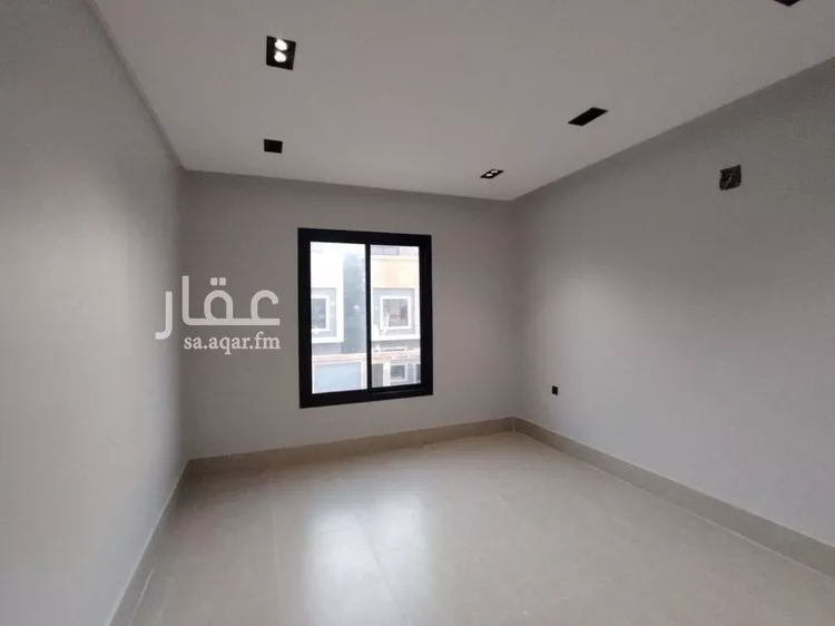 فيلا للبيع في شارع العجلان , حي عكاظ, مدينة الرياض, منطقة الرياض صورة 5