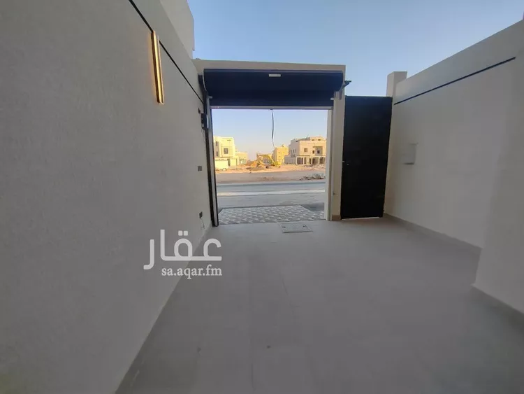 Floor for Sale in Riyadh Dirab 11
