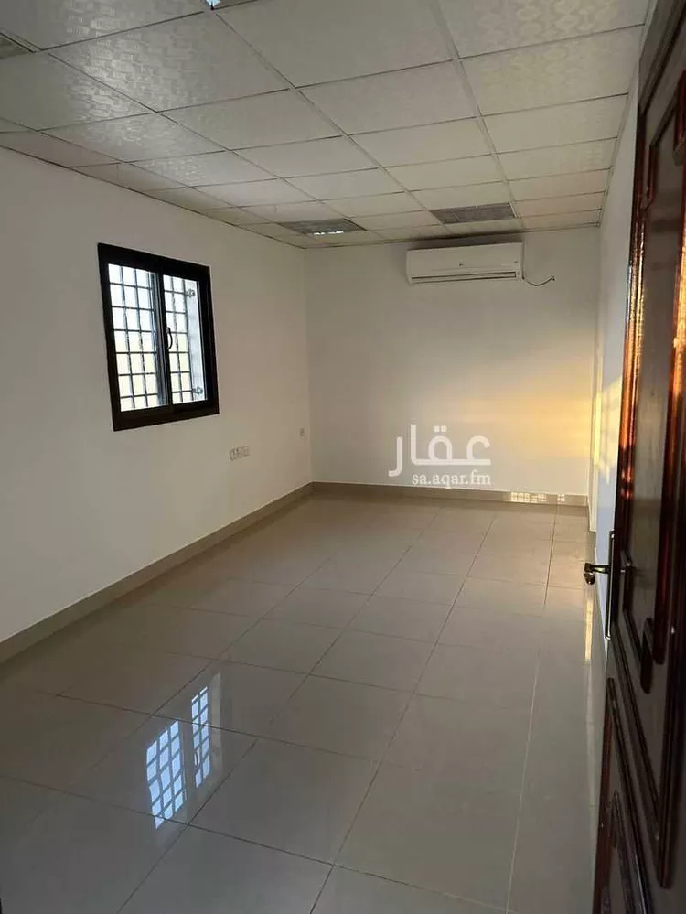 فيلا للإيجار في شارع تميم بن مر, حي المرسلات, مدينة الرياض, منطقة الرياض صورة 5