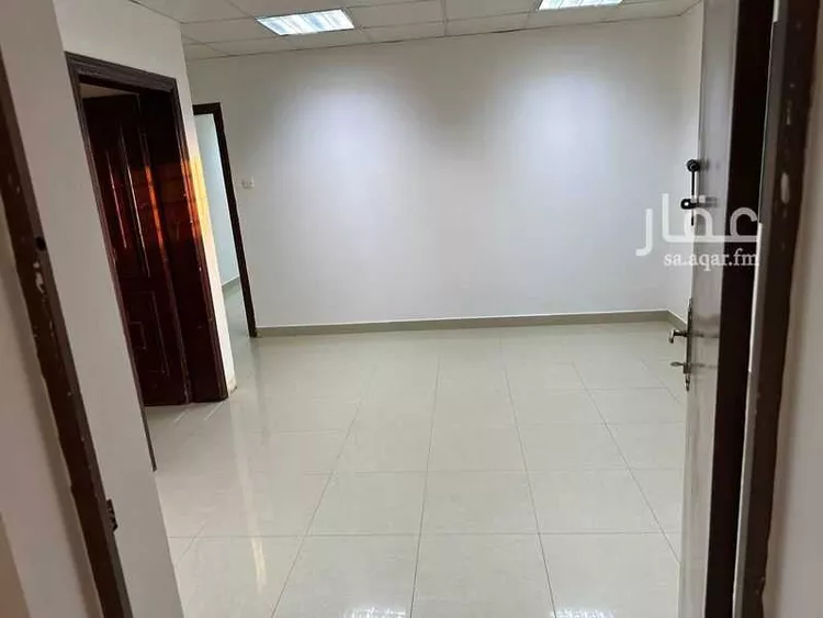 فيلا للإيجار في شارع تميم بن مر, حي المرسلات, مدينة الرياض, منطقة الرياض صورة 4