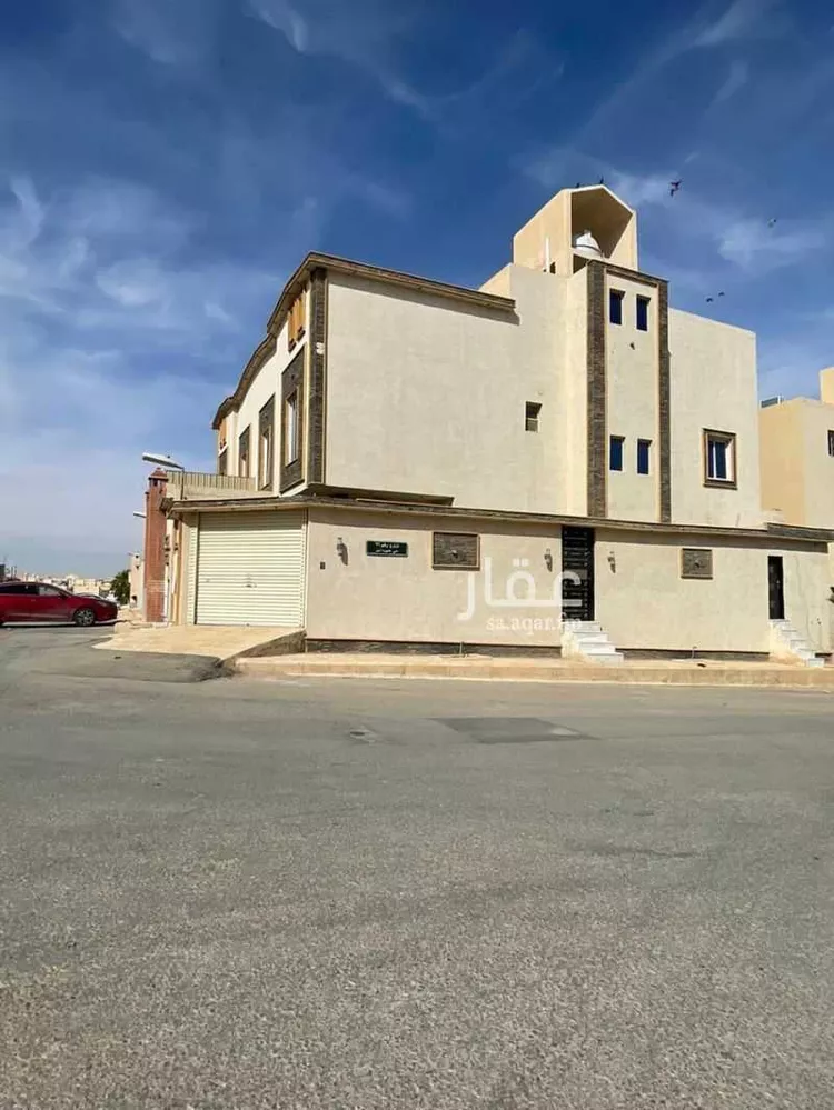 فيلا للبيع في شارع رقم 317, حي ظهرة لبن, مدينة الرياض, منطقة الرياض صورة 2
