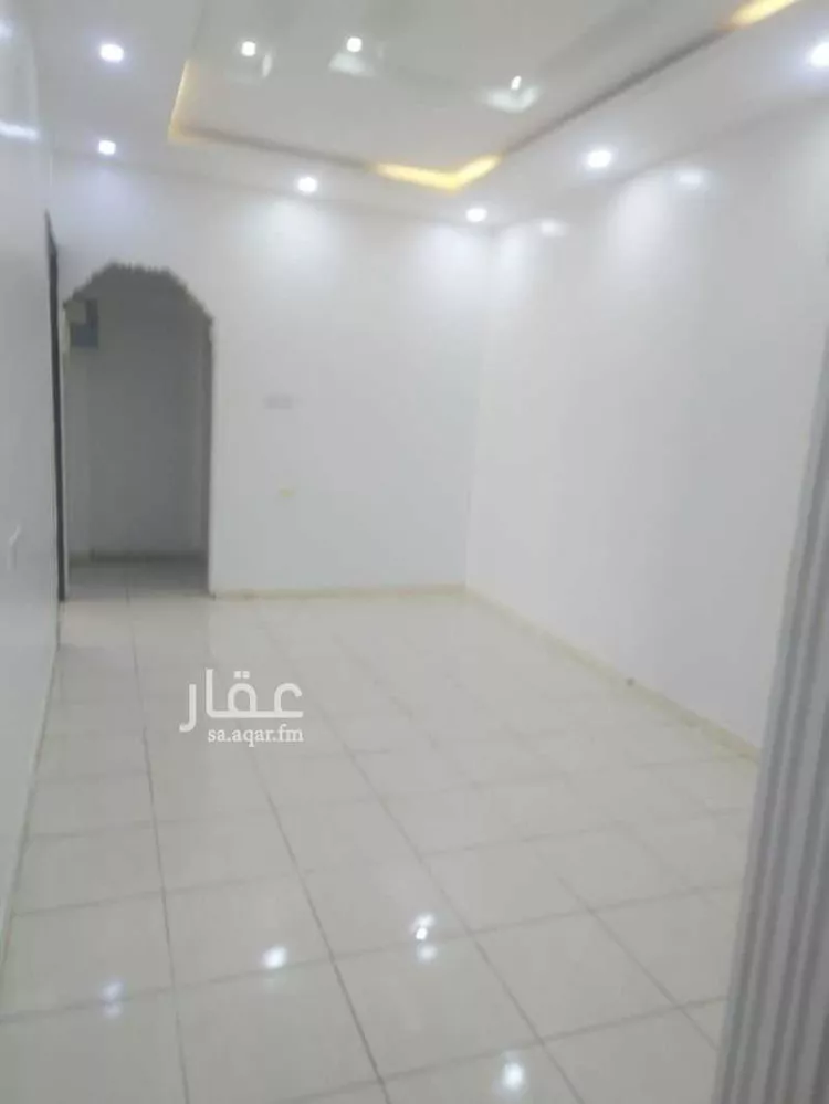 شقة للإيجار في شارع أبو زهير بن أسيد ، حي الحمراء ، تبوك ، منطقة تبوك