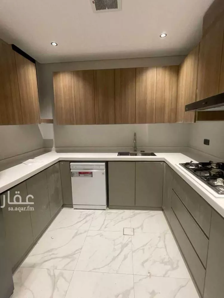 شقة للإيجار في شارع محمد بن عبدالعزيز الدغيثر, حي الملقا, مدينة الرياض, منطقة الرياض صورة 2