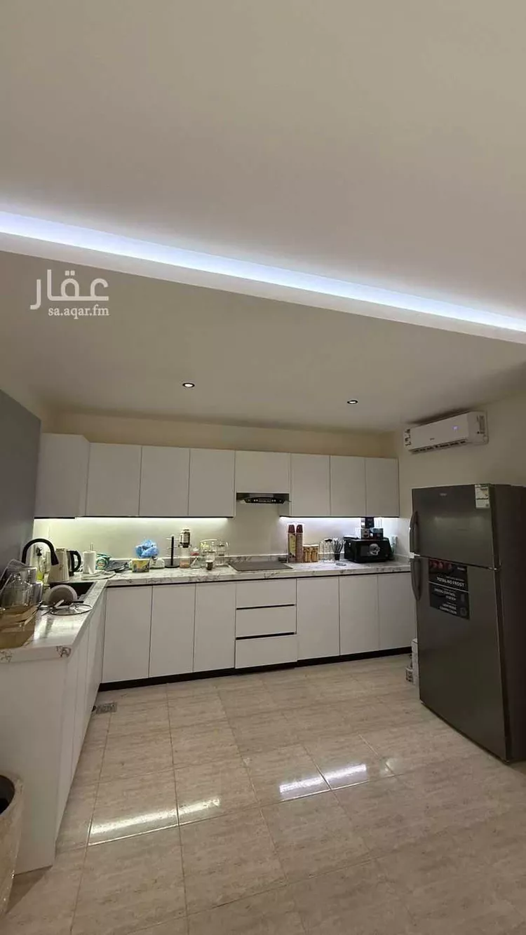 فيلا للإيجار في شارع أبي الغنائم الكتان, حي مطار الملك خالد الدولي, مدينة الرياض, منطقة الرياض صورة 4