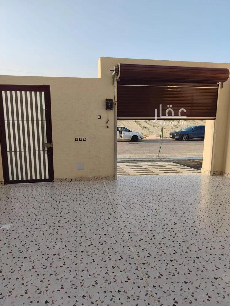 فيلا للبيع في شارع الحارث الطائي, حي الشفاء, مدينة الخبر, المنطقة الشرقية صورة 2