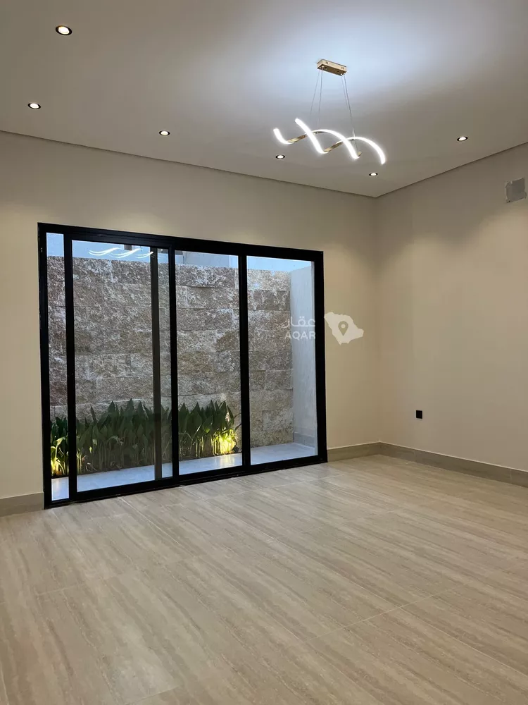 Villa for Sale in Al Khobar Al Amwaj 13