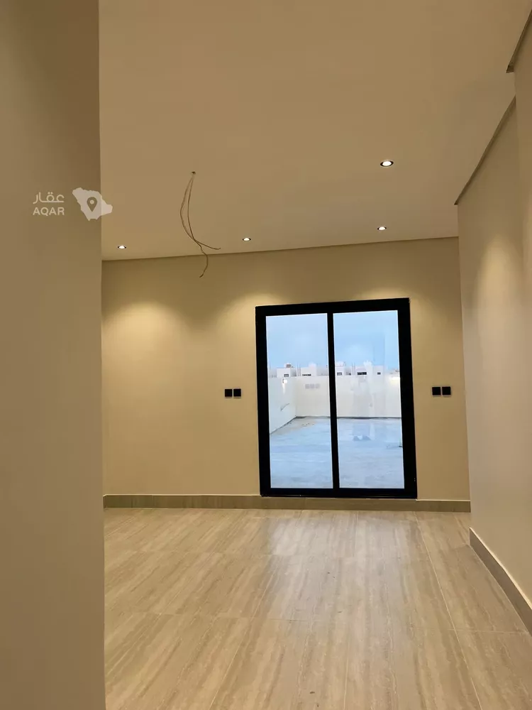 Villa for Sale in Al Khobar Al Amwaj 25