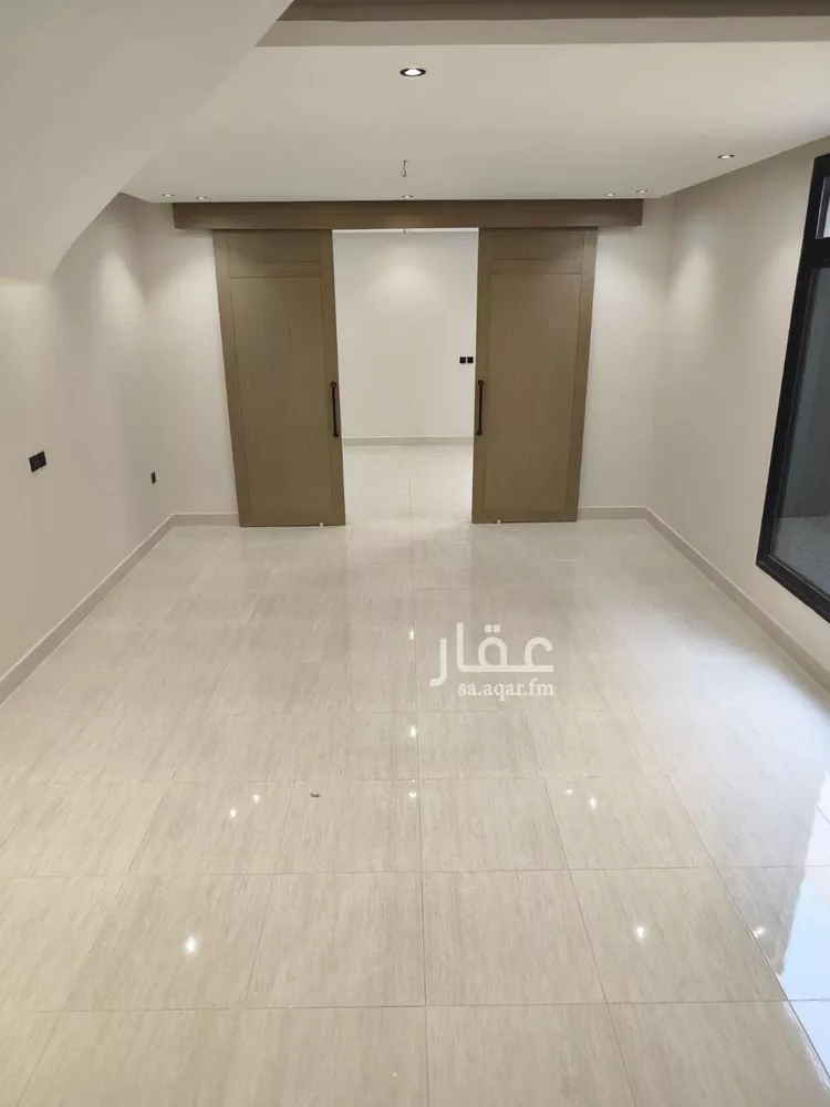 فيلا للبيع في شارع الصحابة, حي العقيق, مدينة الخبر, المنطقة الشرقية 8