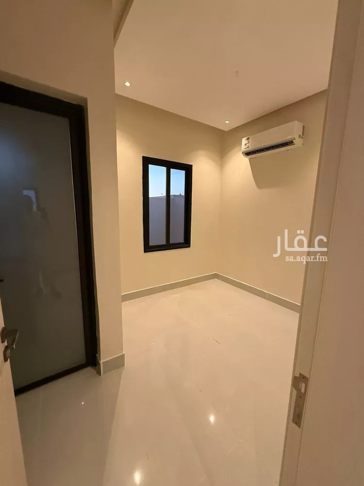 فيلا للإيجار في شارع البكيريه, حي الصواري, مدينة الخبر, المنطقة الشرقية صورة 4
